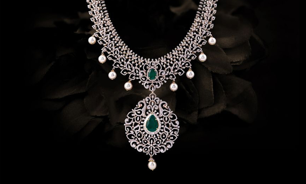 Diamond Necklace Designs Online