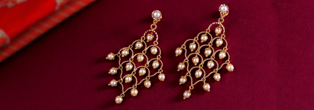 Buy Stylish Gold Earrings Online In India