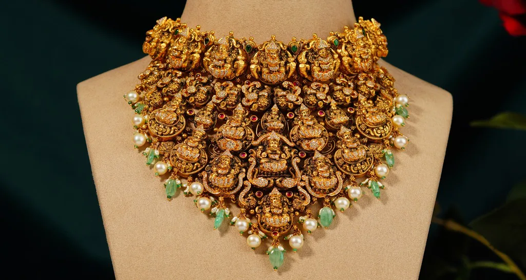 Gold temple jewellery